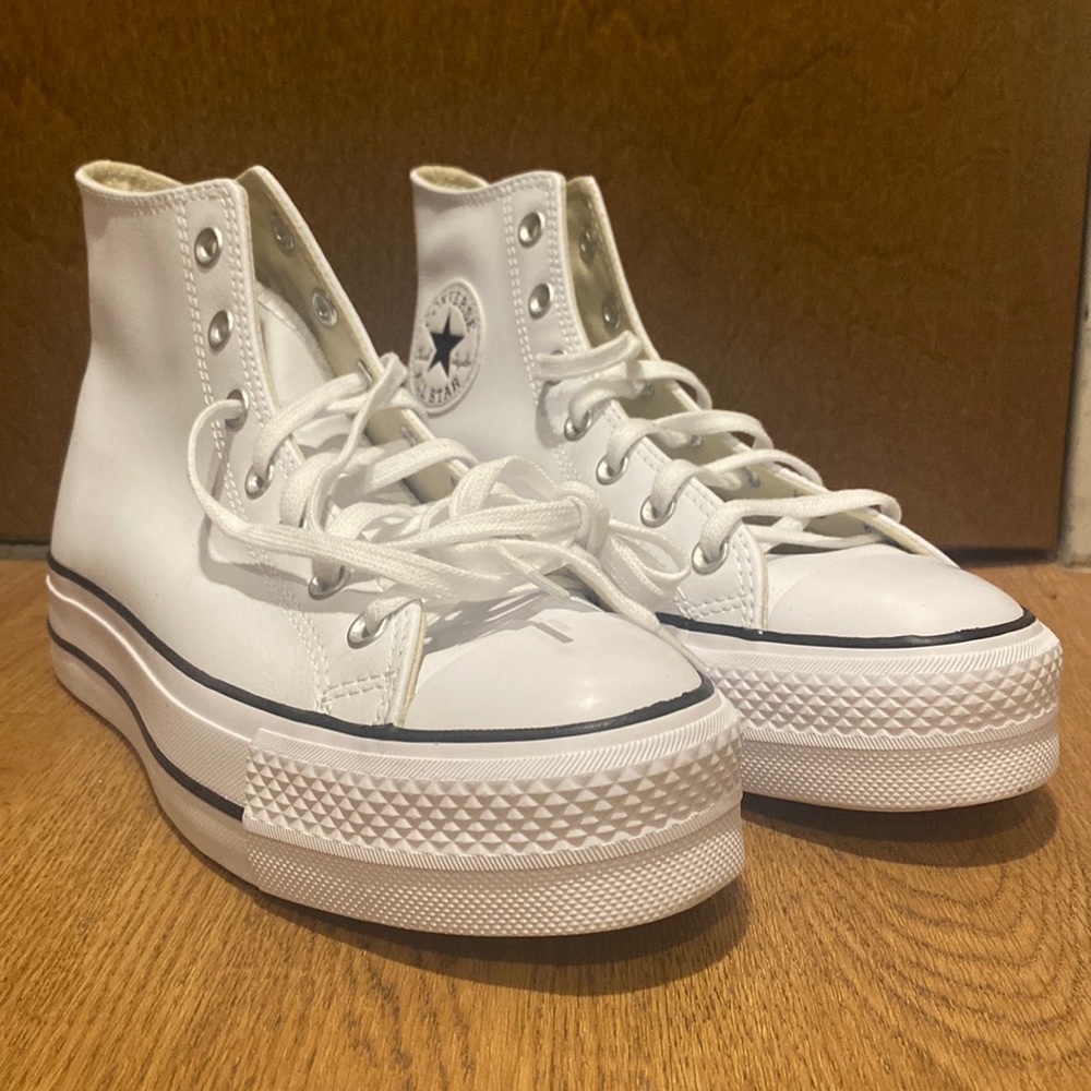 Converse Chuck Taylor All Star Lift Platform Leather